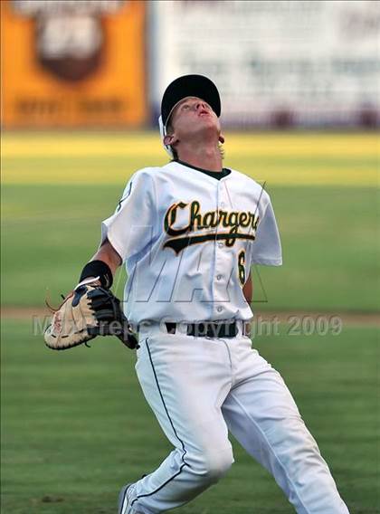Thumbnail 2 in Mater Dei vs. Edison (CIF SS D1 Playoffs) photogallery.