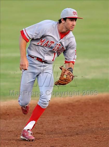 Thumbnail 1 in Mater Dei vs. Edison (CIF SS D1 Playoffs) photogallery.
