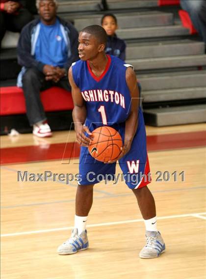 Thumbnail 1 in Palos Verdes Peninsula vs. Washington (Westchester Classic) photogallery.