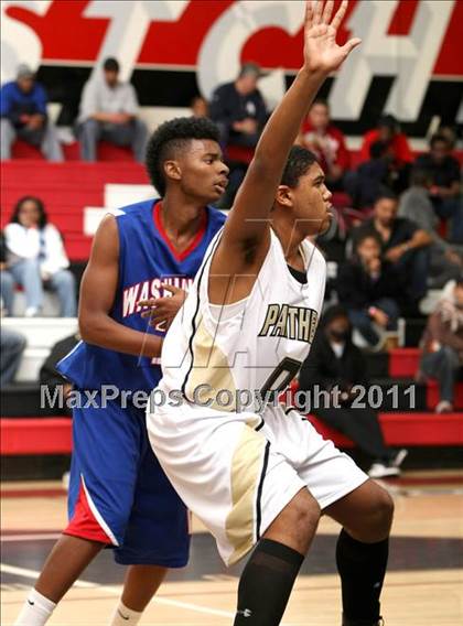 Thumbnail 1 in Palos Verdes Peninsula vs. Washington (Westchester Classic) photogallery.
