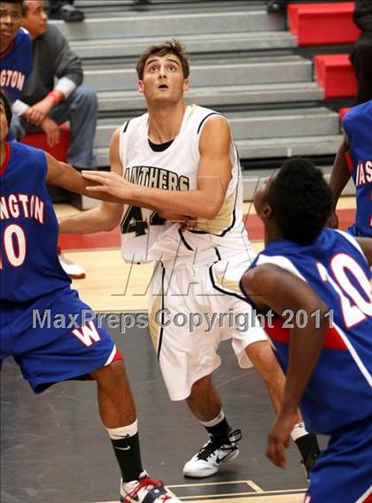 Thumbnail 3 in Palos Verdes Peninsula vs. Washington (Westchester Classic) photogallery.