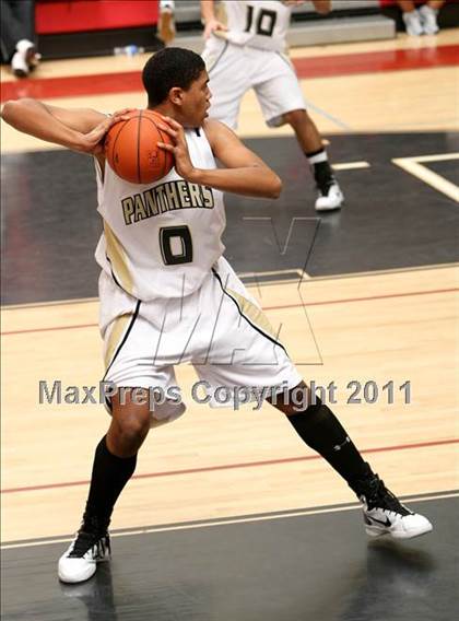 Thumbnail 2 in Palos Verdes Peninsula vs. Washington (Westchester Classic) photogallery.