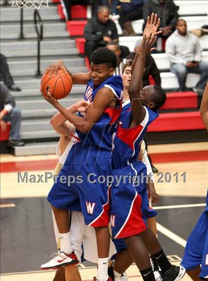 Thumbnail 1 in Palos Verdes Peninsula vs. Washington (Westchester Classic) photogallery.