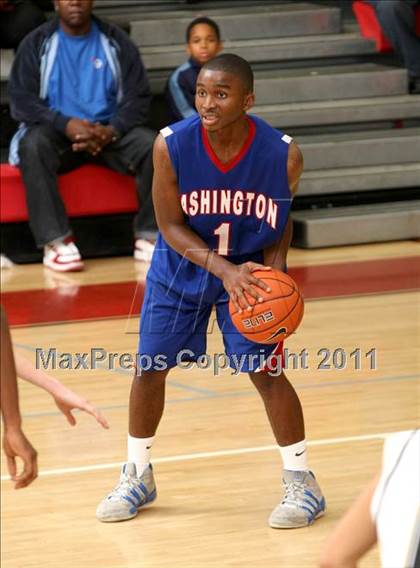 Thumbnail 3 in Palos Verdes Peninsula vs. Washington (Westchester Classic) photogallery.