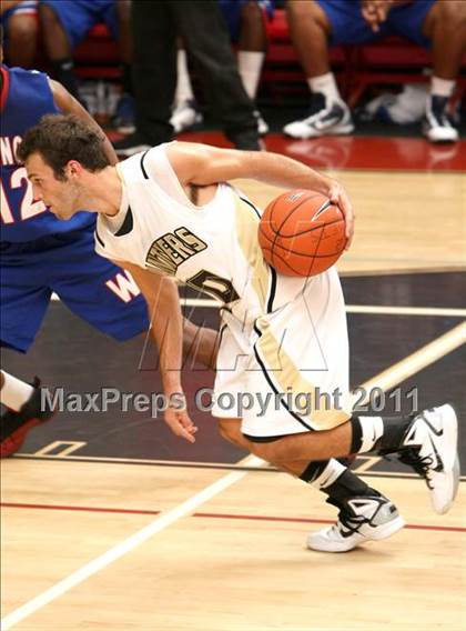 Thumbnail 2 in Palos Verdes Peninsula vs. Washington (Westchester Classic) photogallery.