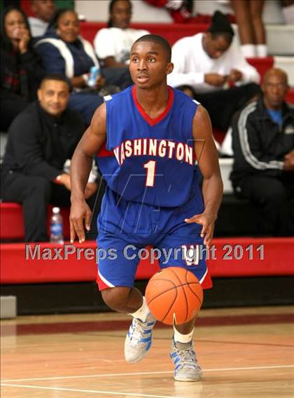 Thumbnail 3 in Palos Verdes Peninsula vs. Washington (Westchester Classic) photogallery.