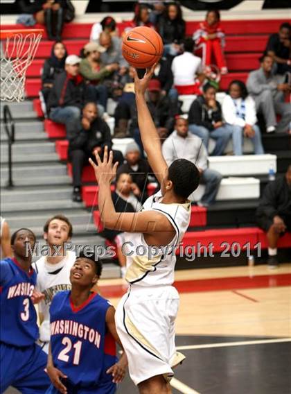 Thumbnail 2 in Palos Verdes Peninsula vs. Washington (Westchester Classic) photogallery.