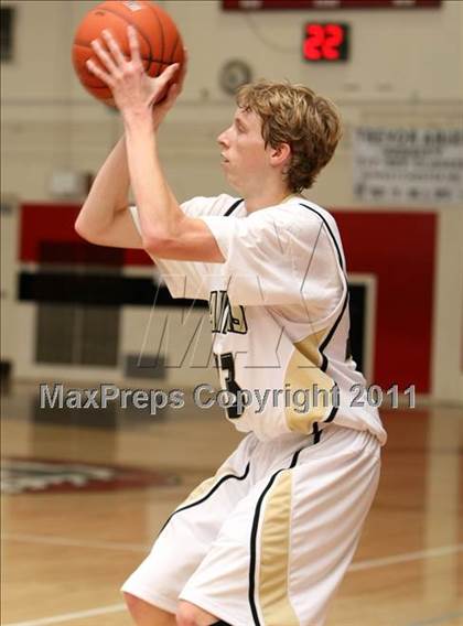 Thumbnail 3 in Palos Verdes Peninsula vs. Washington (Westchester Classic) photogallery.