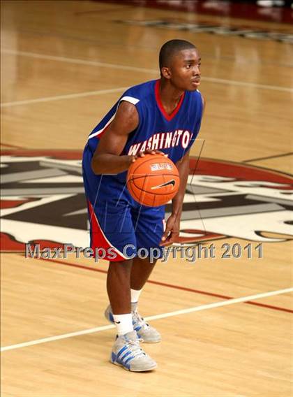Thumbnail 1 in Palos Verdes Peninsula vs. Washington (Westchester Classic) photogallery.