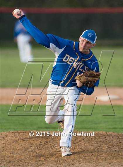 Thumbnail 1 in Gurnee Warren @ Deerfield photogallery.