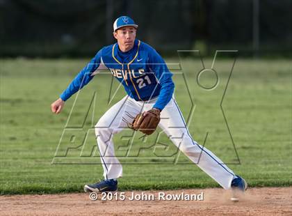 Thumbnail 1 in Gurnee Warren @ Deerfield photogallery.