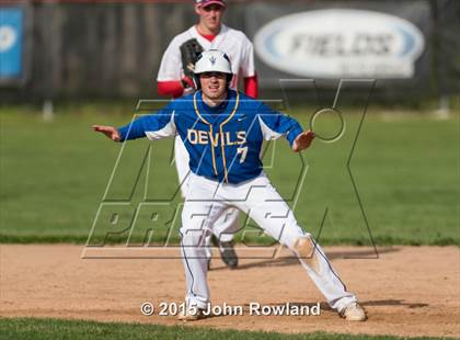Thumbnail 3 in Gurnee Warren @ Deerfield photogallery.