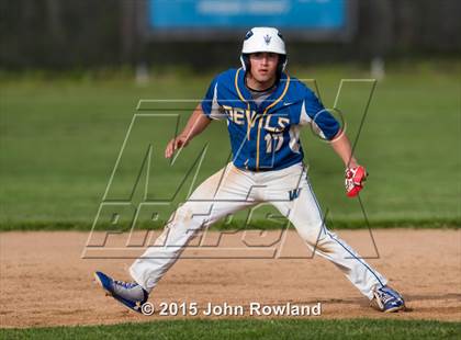 Thumbnail 2 in Gurnee Warren @ Deerfield photogallery.