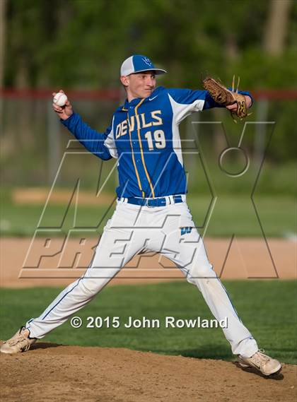 Thumbnail 1 in Gurnee Warren @ Deerfield photogallery.