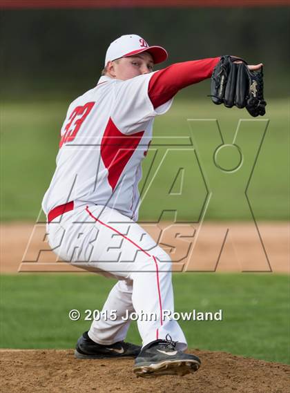 Thumbnail 2 in Gurnee Warren @ Deerfield photogallery.