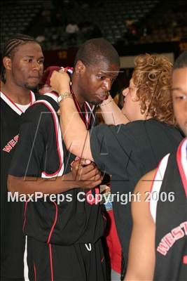 Thumbnail 2 in Westchester vs. Taft (LA City Championship Division - Awards) photogallery.