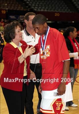 Thumbnail 2 in Westchester vs. Taft (LA City Championship Division - Awards) photogallery.