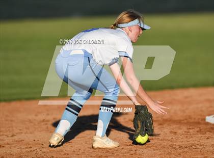 Thumbnail 1 in Johnson vs Brennan (UIL 6A Bi District) photogallery.