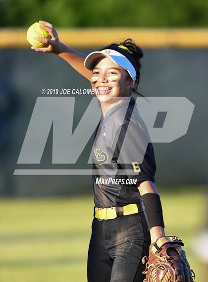 Thumbnail 2 in Johnson vs Brennan (UIL 6A Bi District) photogallery.