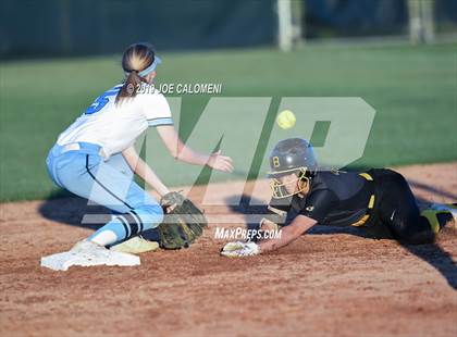 Thumbnail 2 in Johnson vs Brennan (UIL 6A Bi District) photogallery.