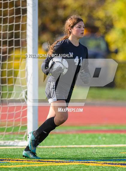 Thumbnail 3 in Seaford vs. Babylon (Long Island Class B Final) photogallery.