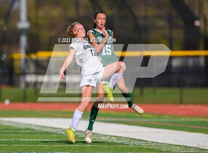 Thumbnail 1 in Seaford vs. Babylon (Long Island Class B Final) photogallery.