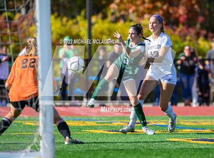 Thumbnail 1 in Seaford vs. Babylon (Long Island Class B Final) photogallery.
