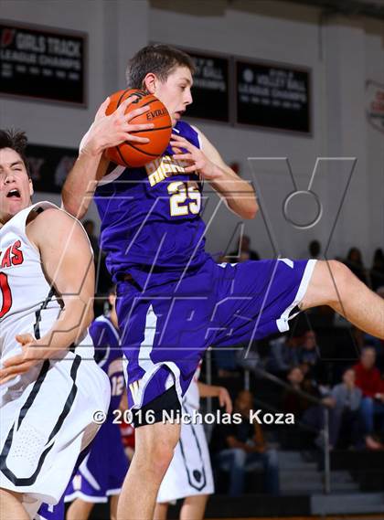 Thumbnail 2 in Oakwood vs. Righetti (Hart Tournament) photogallery.