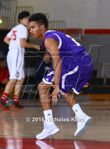 Thumbnail 3 in Oakwood vs. Righetti (Hart Tournament) photogallery.