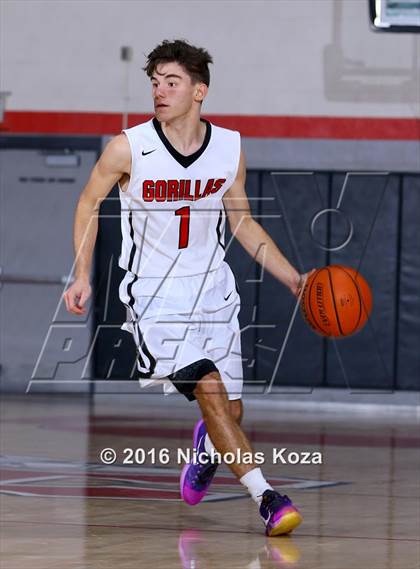 Thumbnail 1 in Oakwood vs. Righetti (Hart Tournament) photogallery.