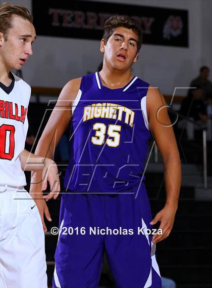 Thumbnail 1 in Oakwood vs. Righetti (Hart Tournament) photogallery.