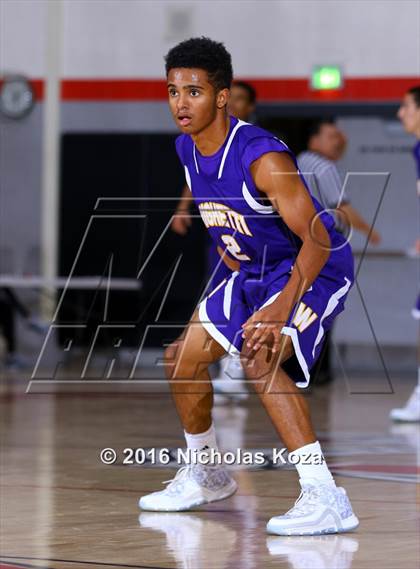 Thumbnail 1 in Oakwood vs. Righetti (Hart Tournament) photogallery.