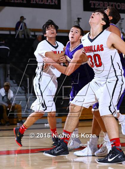 Thumbnail 1 in Oakwood vs. Righetti (Hart Tournament) photogallery.