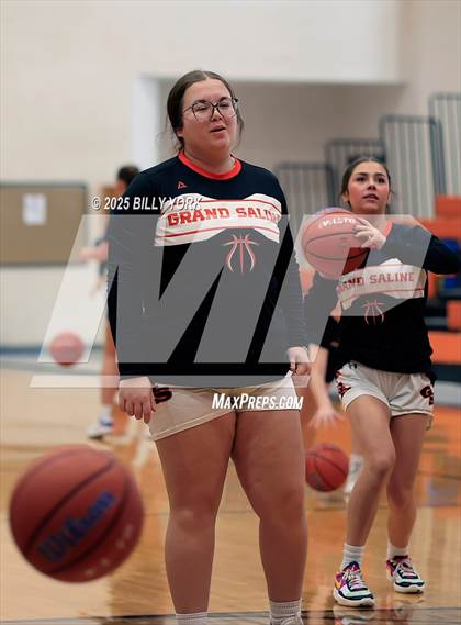 Thumbnail 3 in Grand Saline vs Eustace photogallery.