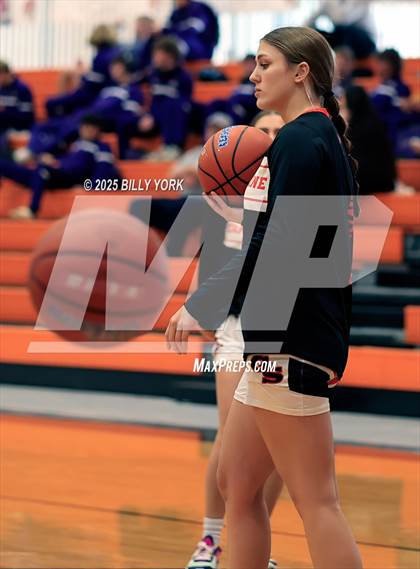 Thumbnail 2 in Grand Saline vs Eustace photogallery.
