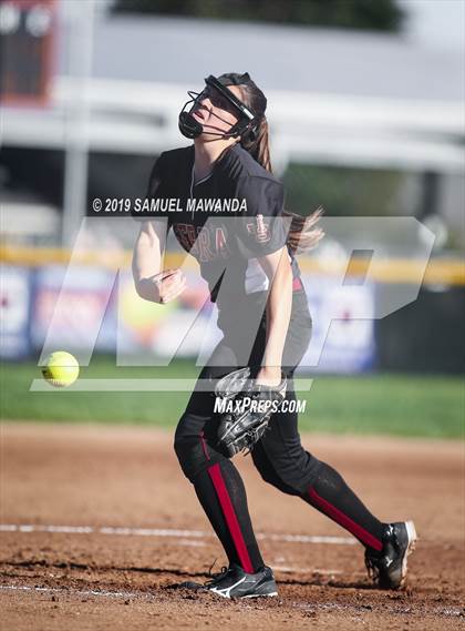 Thumbnail 2 in JSerra Catholic @ Chatsworth photogallery.
