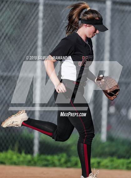 Thumbnail 1 in JSerra Catholic @ Chatsworth photogallery.
