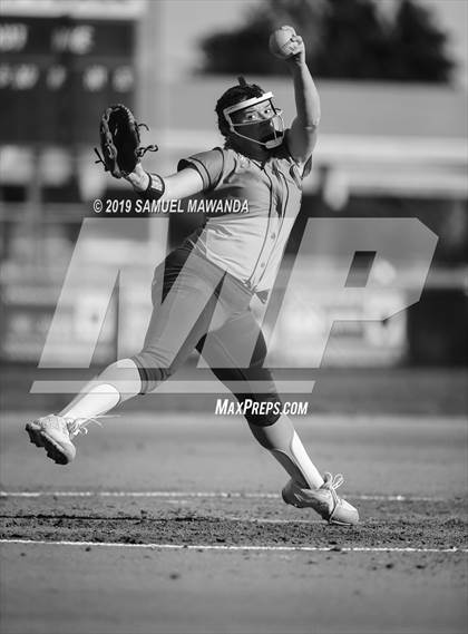 Thumbnail 1 in JSerra Catholic @ Chatsworth photogallery.