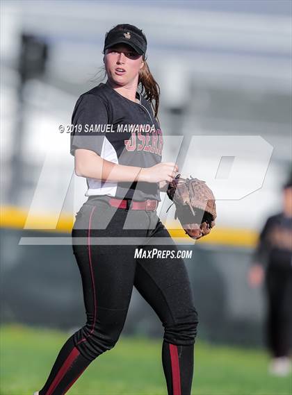 Thumbnail 2 in JSerra Catholic @ Chatsworth photogallery.