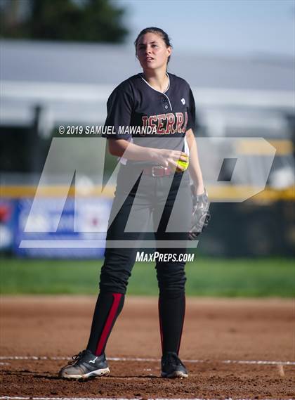 Thumbnail 2 in JSerra Catholic @ Chatsworth photogallery.
