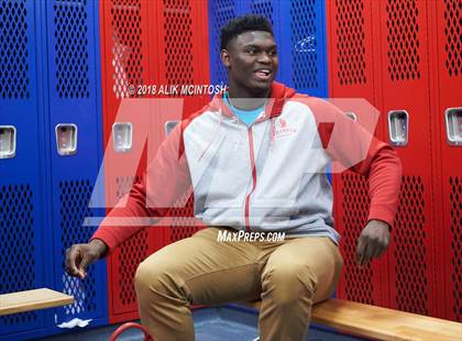 Thumbnail 2 in Spartanburg Day's Zion Williamson  photogallery.