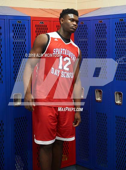 Thumbnail 2 in Spartanburg Day's Zion Williamson  photogallery.