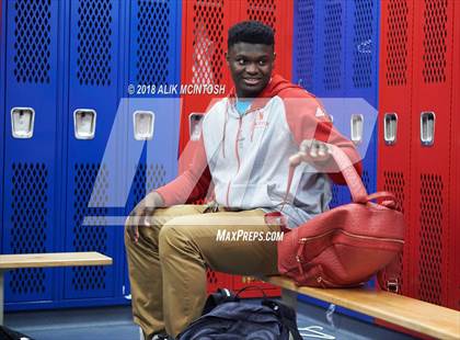 Thumbnail 3 in Spartanburg Day's Zion Williamson  photogallery.