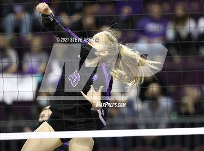 Thumbnail 3 in Sterling vs Lutheran (CHSAA 3A 1st Round) photogallery.