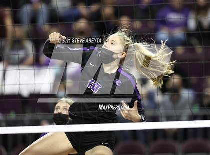 Thumbnail 1 in Sterling vs Lutheran (CHSAA 3A 1st Round) photogallery.