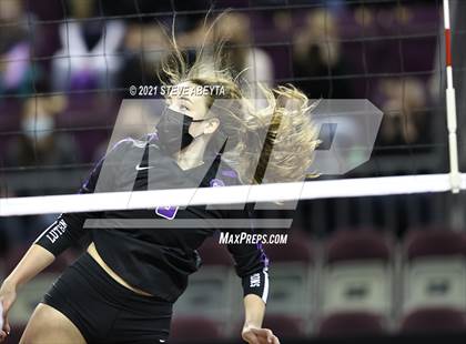 Thumbnail 1 in Sterling vs Lutheran (CHSAA 3A 1st Round) photogallery.