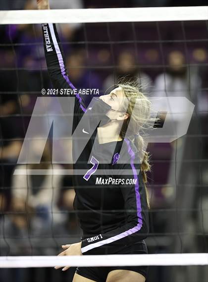Thumbnail 2 in Sterling vs Lutheran (CHSAA 3A 1st Round) photogallery.