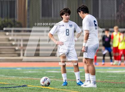 Thumbnail 2 in Carlmont vs. St. Ignatius College Preparatory (CCS Division II Round 1) photogallery.