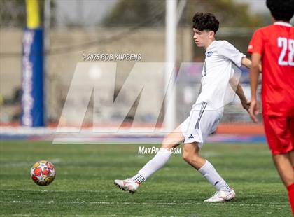 Thumbnail 1 in Carlmont vs. St. Ignatius College Preparatory (CCS Division II Round 1) photogallery.