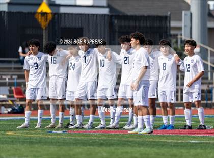 Thumbnail 3 in Carlmont vs. St. Ignatius College Preparatory (CCS Division II Round 1) photogallery.
